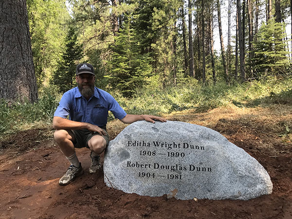Editha and Robert Dunn Memorial